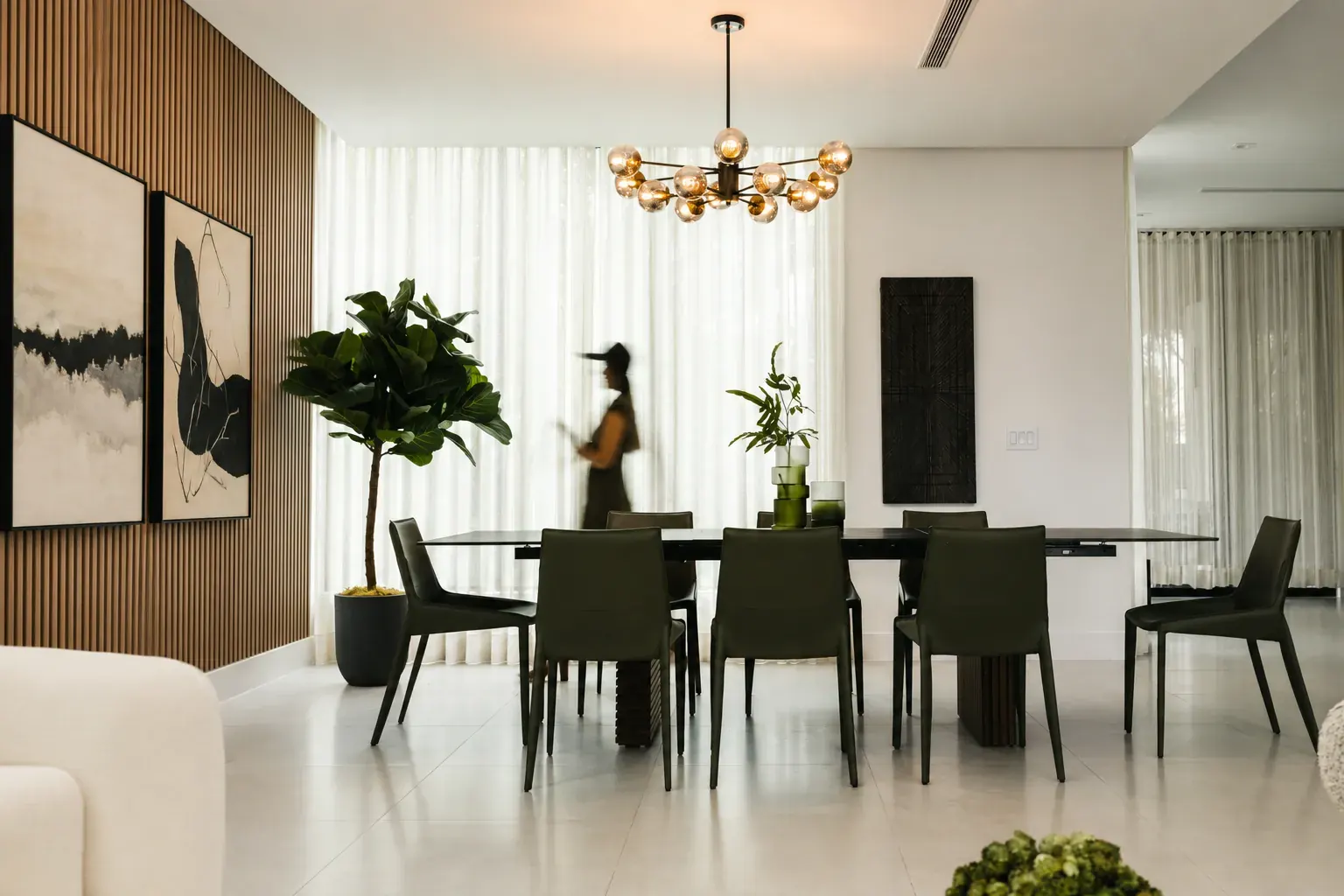 Editorial dining room, The Mansions